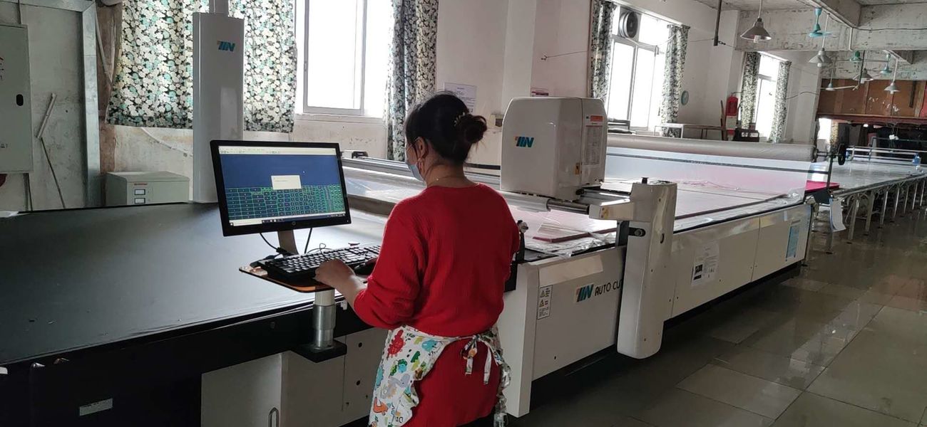 Foshan Shunde District Xile Daily Necessities Factory خط إنتاج الشركة المصنعة